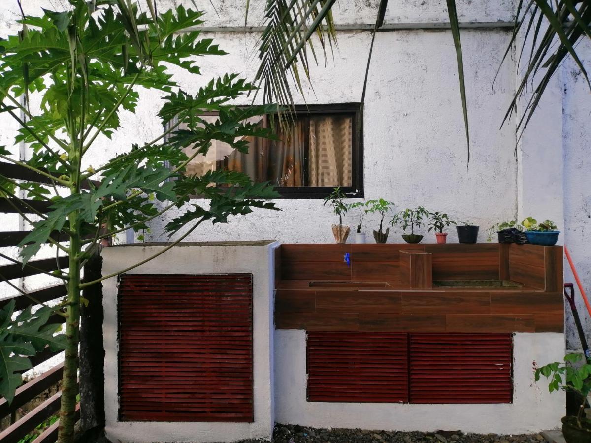 Casa Herminia Baler Buitenkant foto